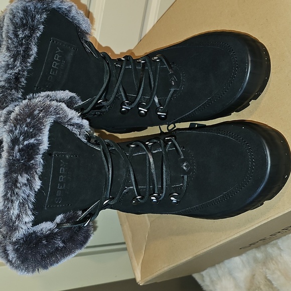 SPERRY- Women's Black Leather Torrent Winter Lace-Up Boots NWT. SIZE 5.5M - Picture 9 of 11